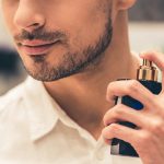5 Rekomendasi Parfum Pria dan Tips Menggunakannya