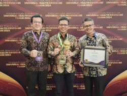 Bupati Bandung Raih Penghargaan UHC dari Pemerintah Pusat