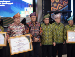Nasabah bank bjb Memenangkan Hadiah Ratusan Juta Rupiah pada Undian Simpeda di Kota Pontianak