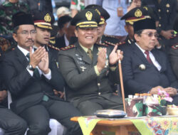Dandim 0624/Kab.Bandung Ikuti Upacara Peringatan Hut TNI ke-79 di Alun Alun Garut