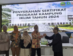 RW 15 Kalijaga Kec.Harjamukti Raih Sertifikat Proklim Nasional 2024