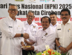 Pelantikan PWI Kota Cirebon, Pj Wali Kota Ajak Pers Dukung Ketahanan Pangan