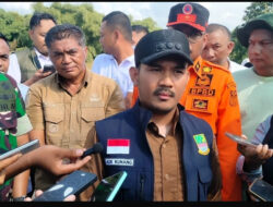 Bupati Bekasi sambangi warganya pasca banjir di Desa Cipayung, Kp. Babakan Lio