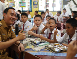Pemkab OKI dan BGN Luncurkan Program Makan Bergizi Gratis di SDN 1 Kayuagung