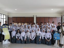 Bangkitkan Kesadaran Sejak Dini, Ujang Nyai Goes to School Hadir di SMAN 1 Banjaran