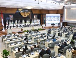 Pandangan Umum Fraksi-Fraksi DPRD Jabar, Dorong APBD 2026 Lebih Efektif dan Pro Rakyat