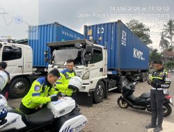 Polda Jabar Tindak 1.700 Truk Sumbu Tiga yang Masih Melanggar