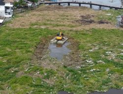 Sungai Tertutup Eceng Gondok, PUPR OKI Lakukan Penanganan Bertahap