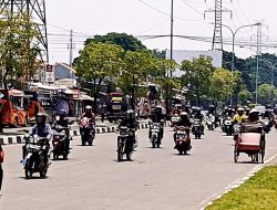 Gelombang Arus Mudik Mulai Padati jalan Pantura Cirebon, Pemudik Motor Mulai Mendominasi Jalan.