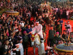 Milangkala Tatar Sunda 2026 : Kirab Mahkota Binokasih Tegaskan Cirebon sebagai Kota Budaya dan Pluralisme