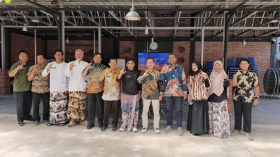 Politeknik STIA LAN Bandung Diskusi Praktik Tata Kelola Digital dan Pemanfaatan AI di DKIS
