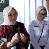 Noviyanti Edo Jenguk Korban Kecelakaan Gronggong, Siap Bantu Biaya Perawatan dan Pendidikan
