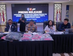 Waspada Modus Beli Kendaraan Murah, Polda Jabar Sita Baju Loreng hingga Senjata Mainan